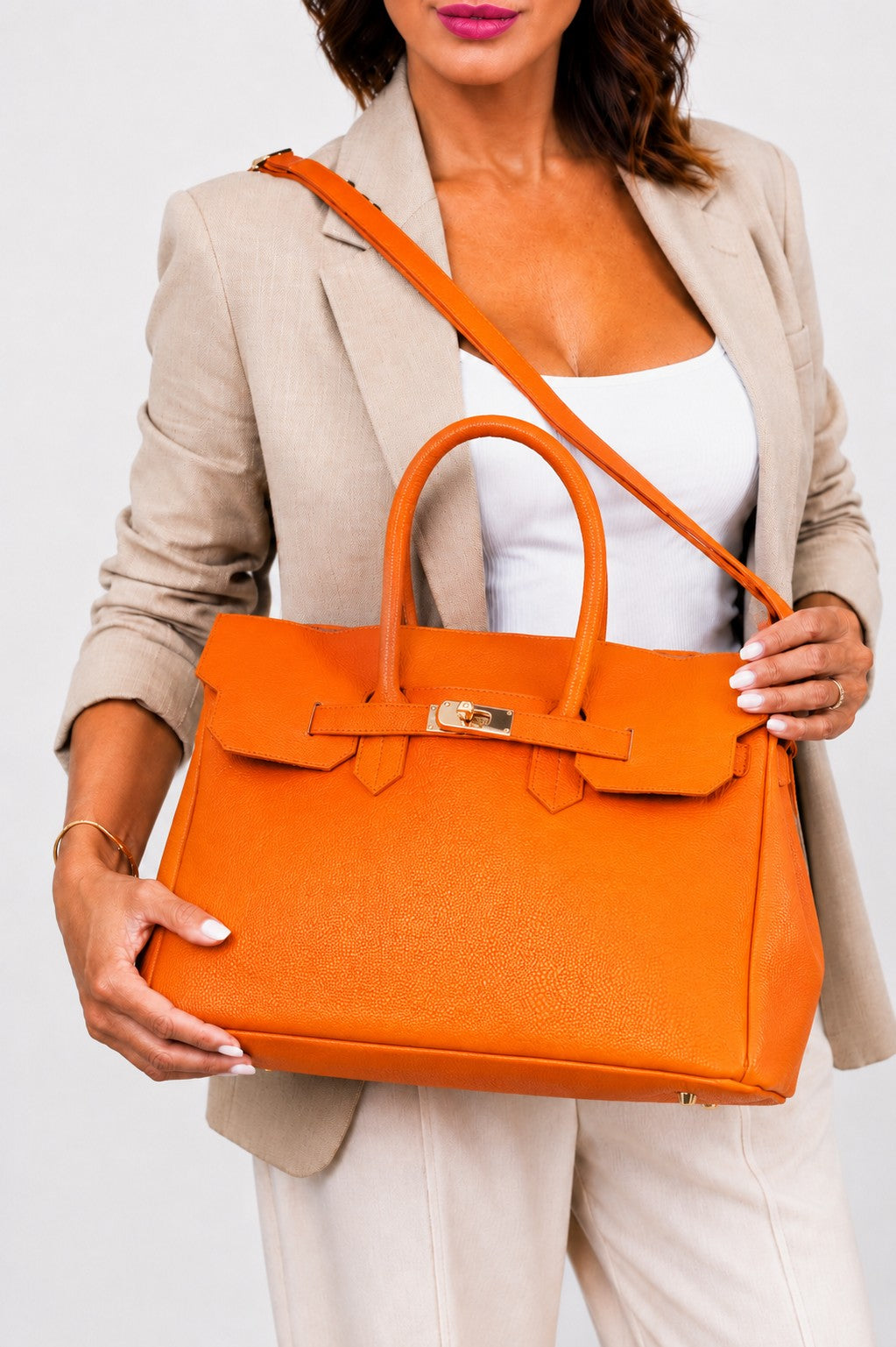 LUNA Women's Genuine Orange Leather Bag Made in Italy – Artisan Elegance