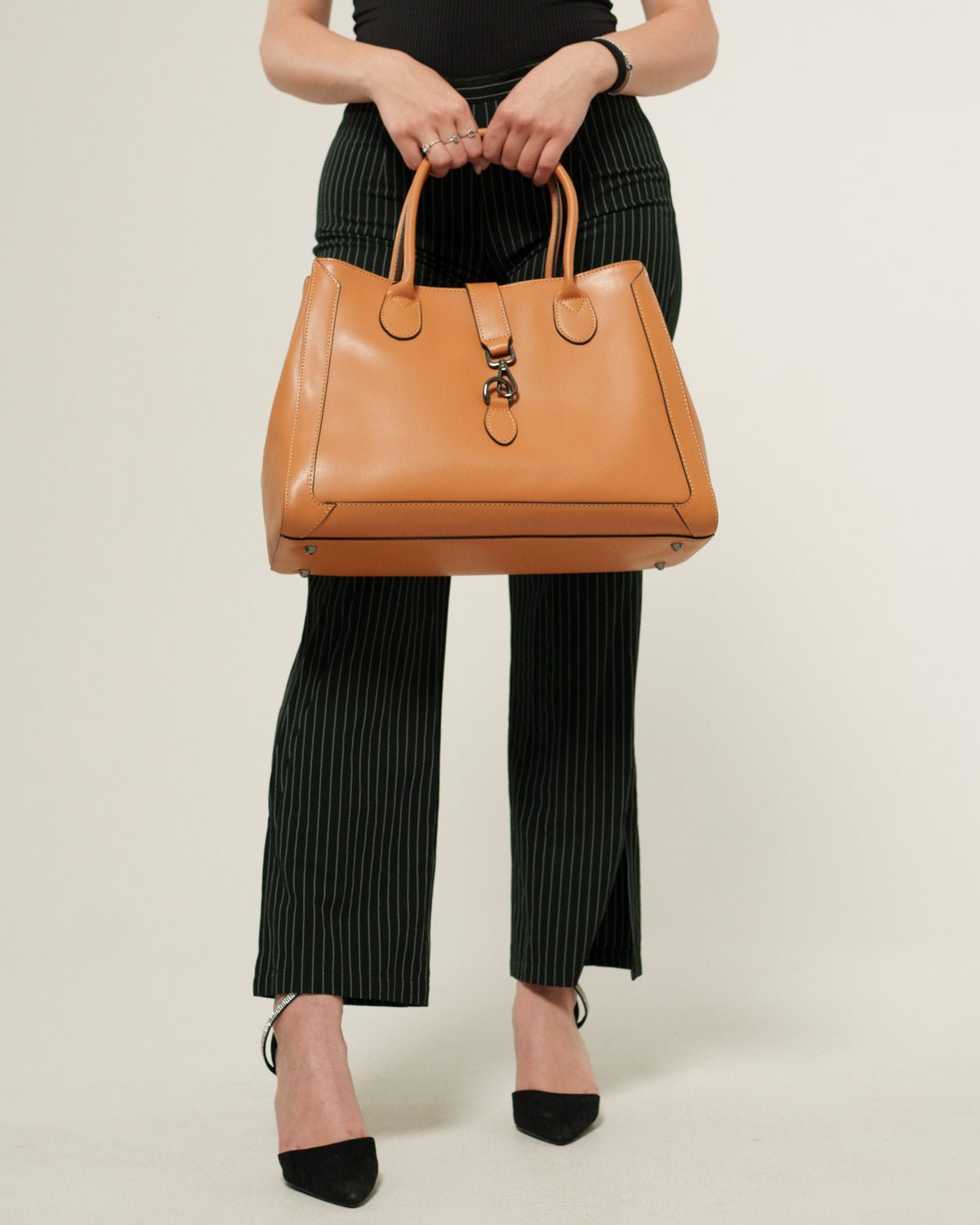 Borsa a mano Donna Coralba in vera pelle Cognac con zip - Alidiluna