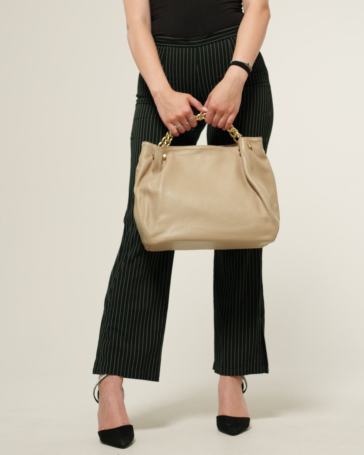 Borsa a mano Donna Valentina in vera pelle Taupe con zip made in italy - Alidiluna