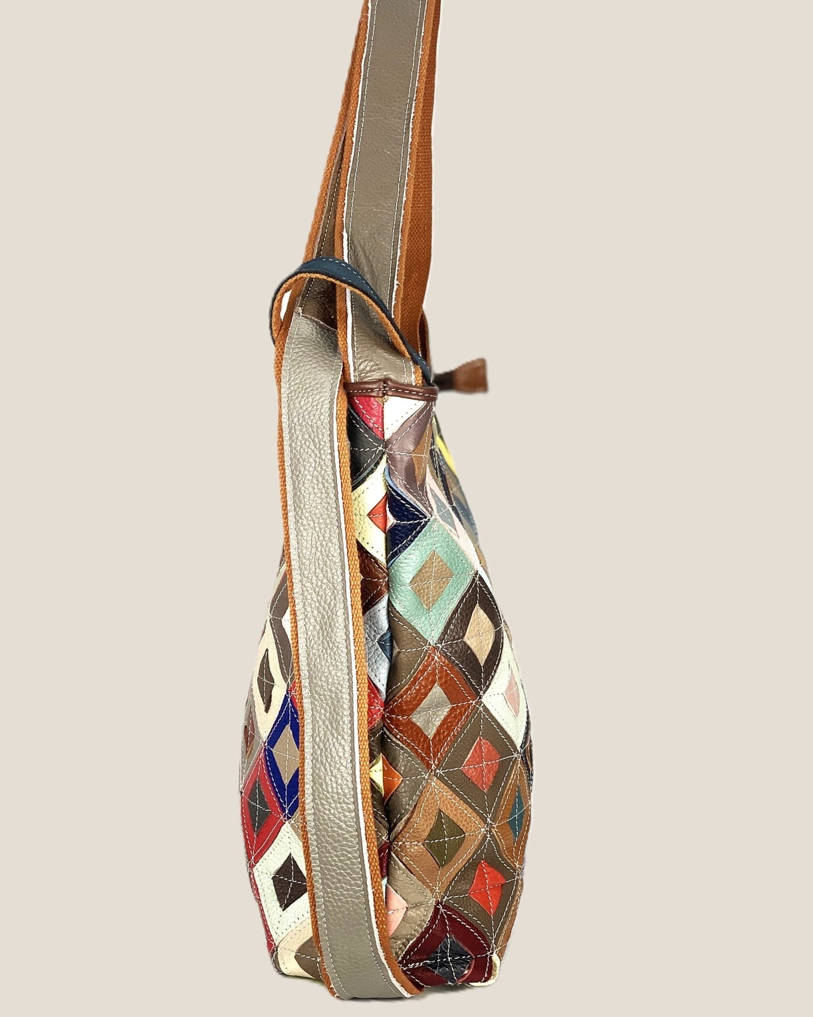 Borsa a spalla o Zaino donna Venusia in vera pelle modello Patchwork Multicolore rombo - Alidiluna