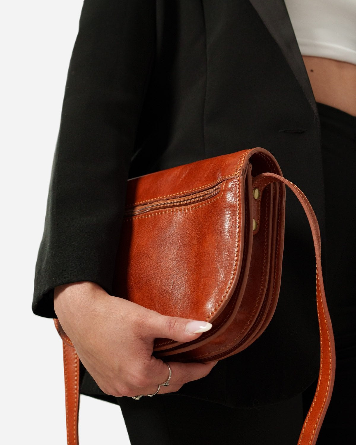 Elena Women's Bag in Real Cowhide Leather Cognac Practical and Elegant