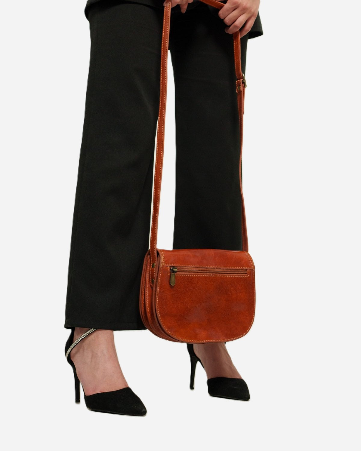 Elena Women's Bag in Real Cowhide Leather Cognac Practical and Elegant
