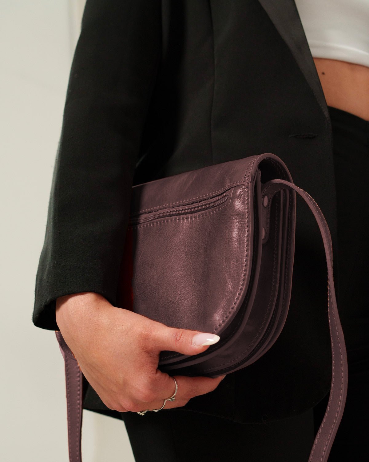 Borsa Donna Elena Vera Pelle Vacchetta Marrone Scuro Pratica ed Elegante - Alidiluna