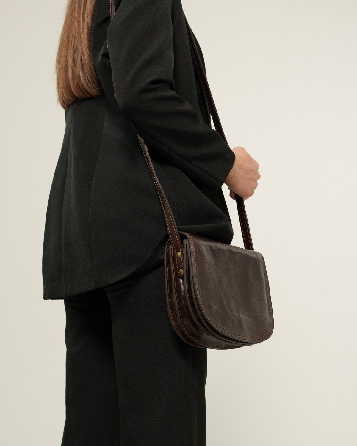 Borsa Donna Elena Vera Pelle Vacchetta Testa di moro Pratica ed Elegante - Alidiluna