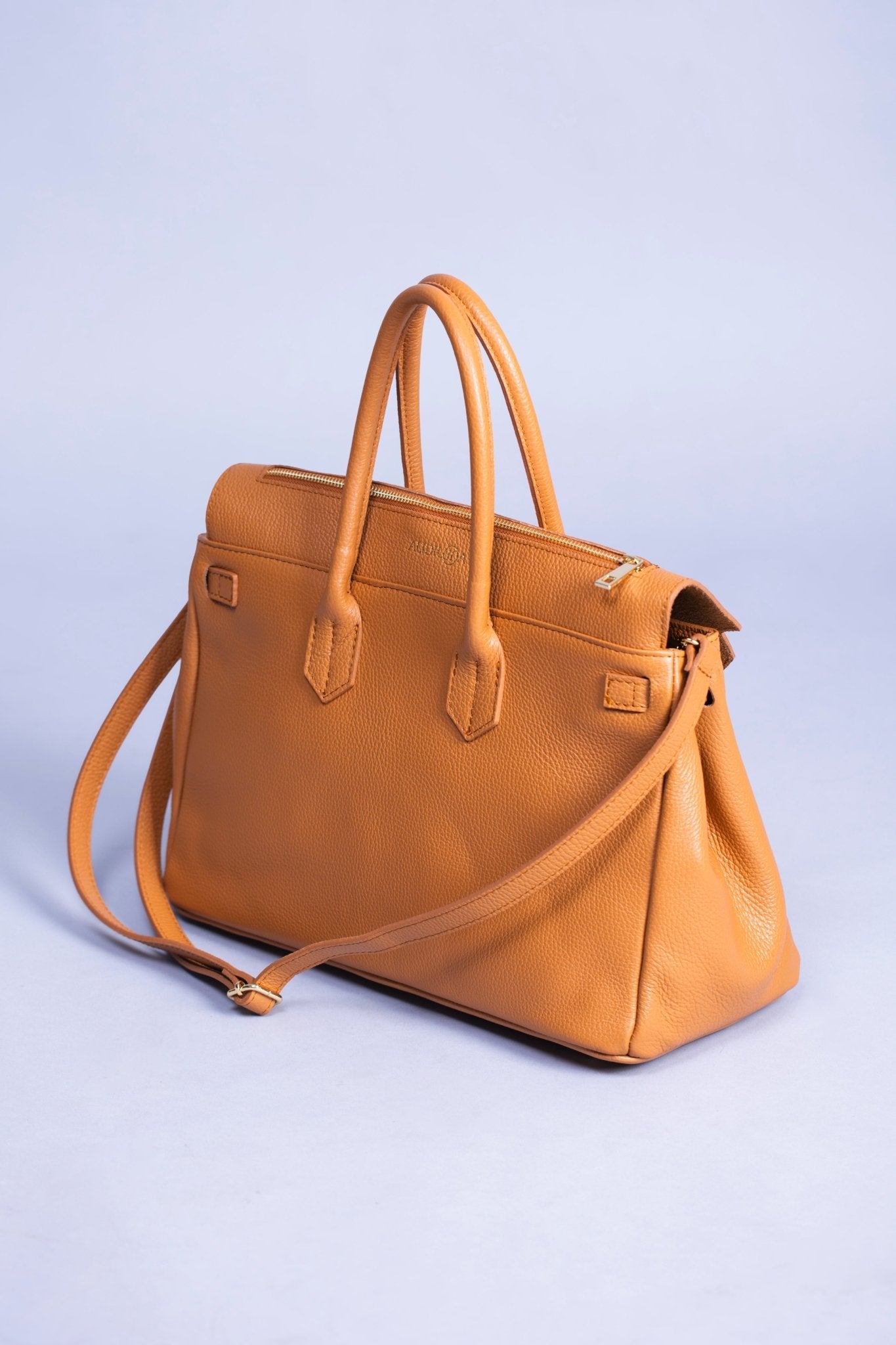 Borsa Donna LUNA in Vera Pelle Cammello Made in Italy – Eleganza Artigianale - Alidiluna