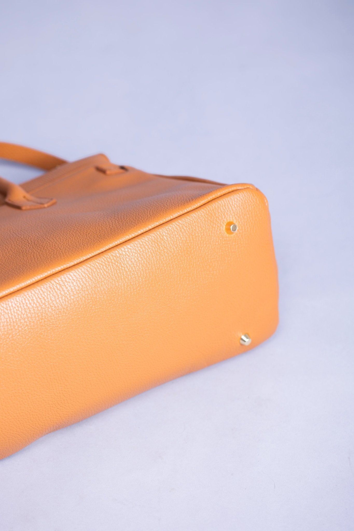 Borsa Donna LUNA in Vera Pelle Cammello Made in Italy – Eleganza Artigianale - Alidiluna