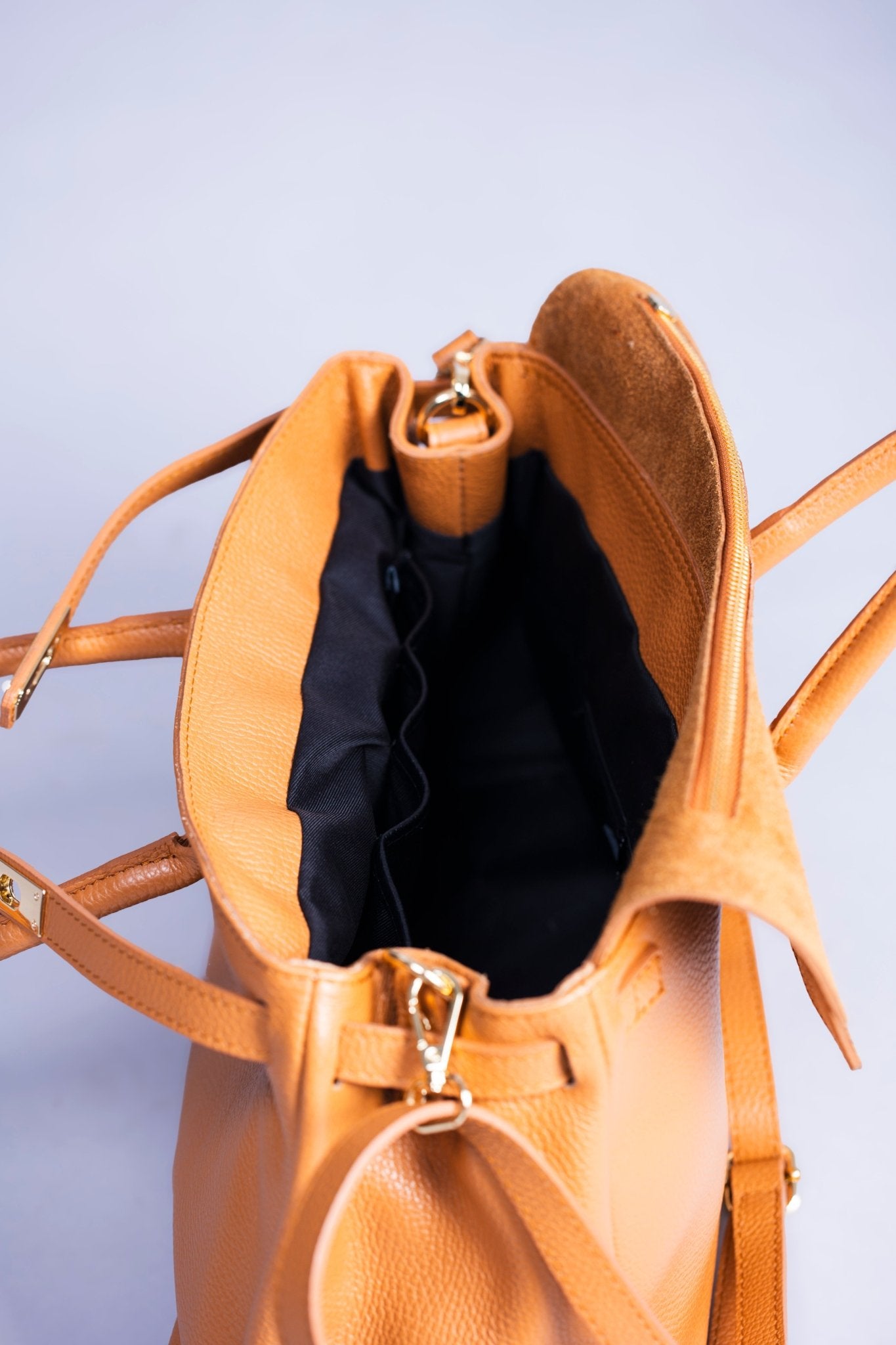 Borsa Donna LUNA in Vera Pelle Cammello Made in Italy – Eleganza Artigianale - Alidiluna