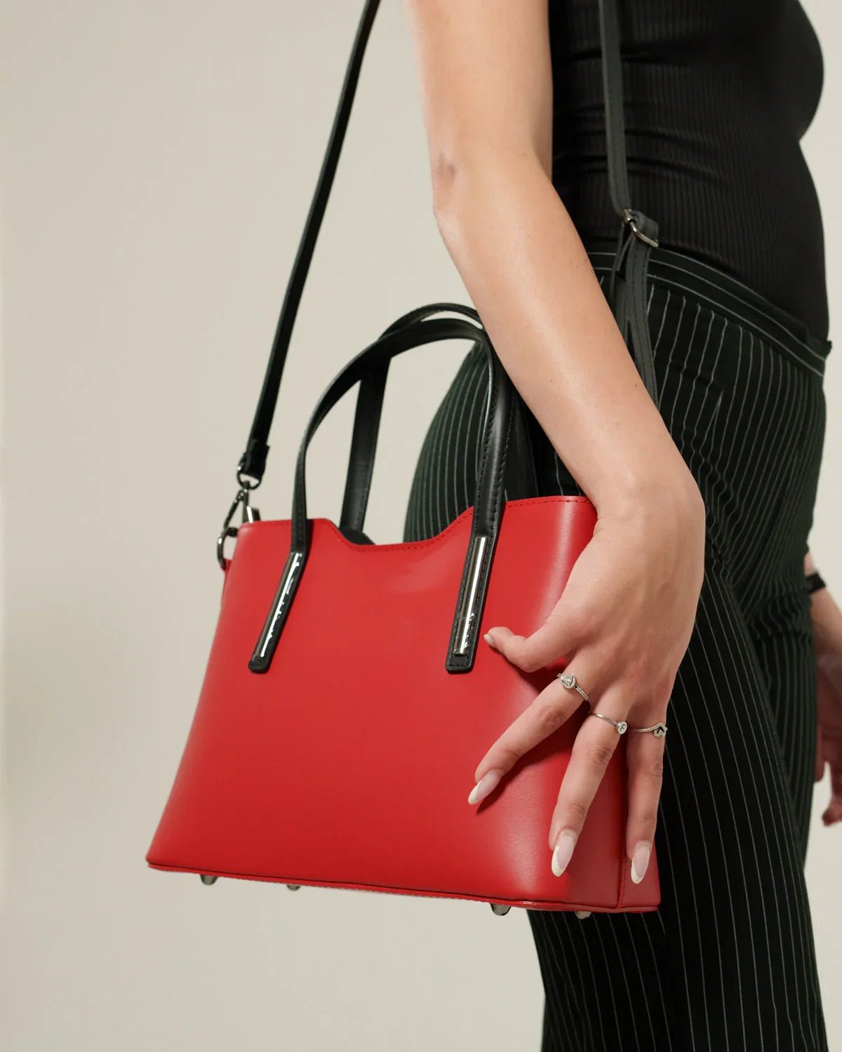 Borsa spalla o a mano donna Adele in vera pelle Rosso manici Nero con zip - Alidiluna