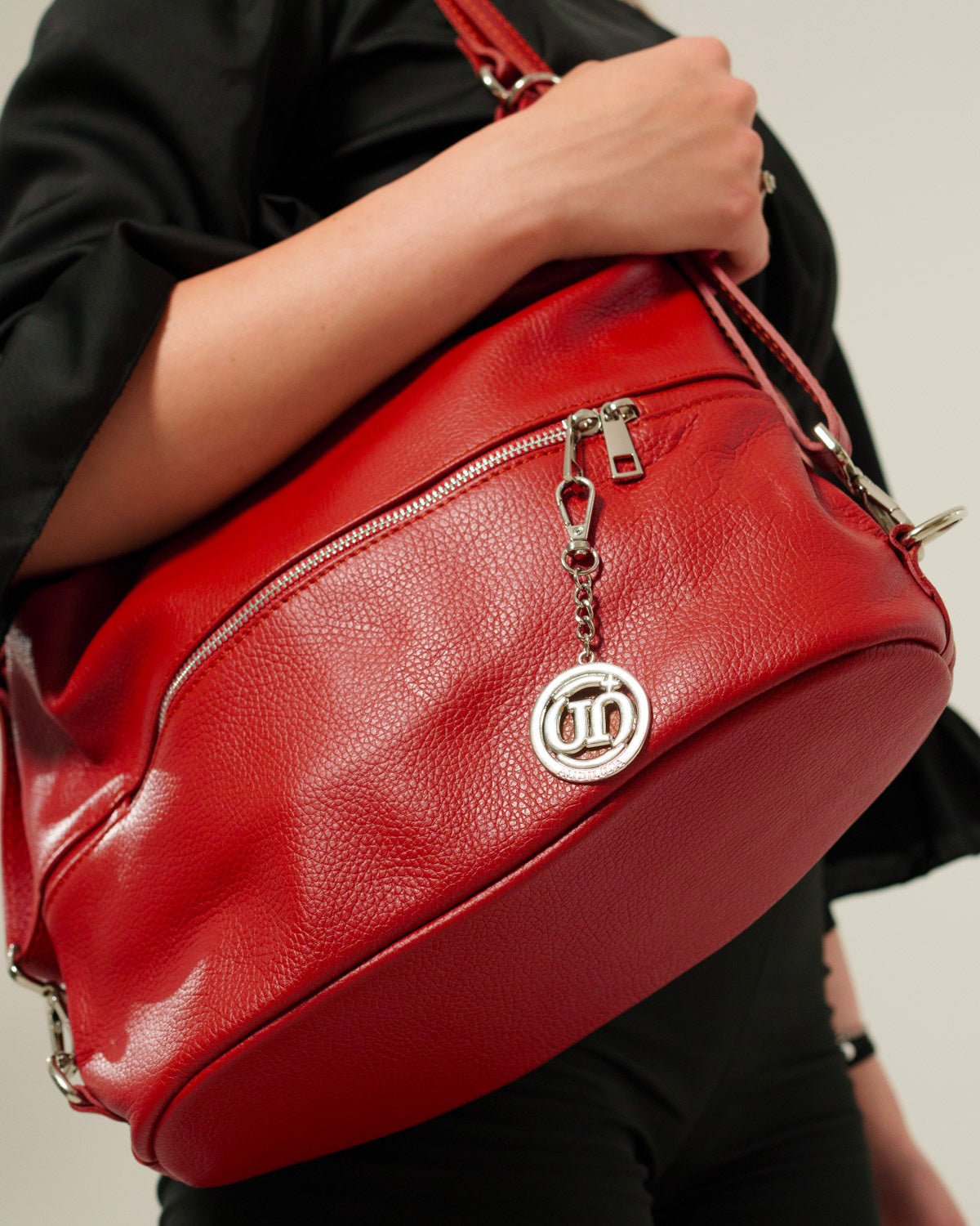 Borsa Spalla Zaino Donna Monia Vera Pelle Rosso Elegante Funzionale - Alidiluna