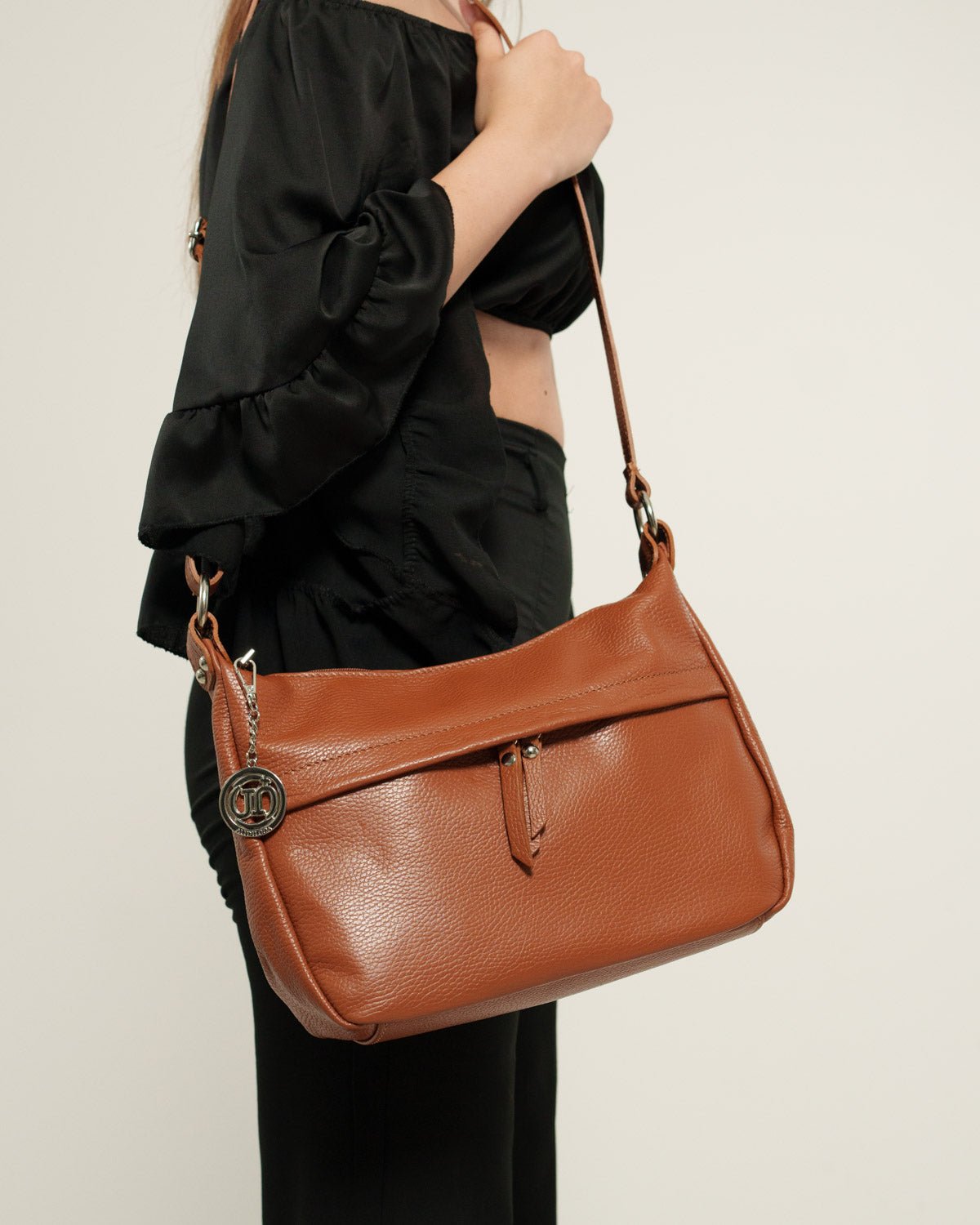 Borsa Tracolla Donna Thea Vera Pelle Cognac - Morbida, Capiente, Versatile - Alidiluna