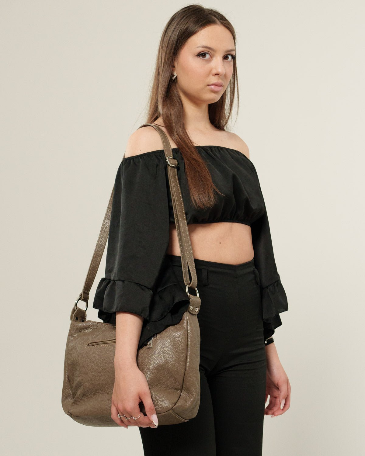 Borsa Tracolla Donna Thea Vera Pelle Fango - Morbida, Capiente, Versatile - Alidiluna