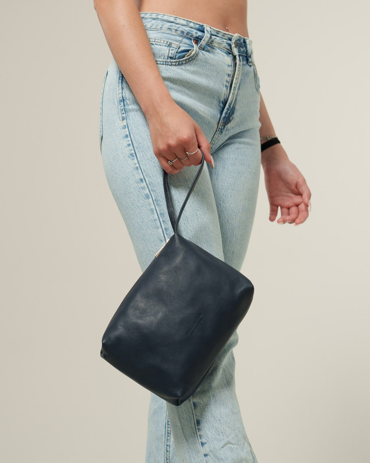 Pochette a mano Donna Ilda Nero made in italy - Alidiluna