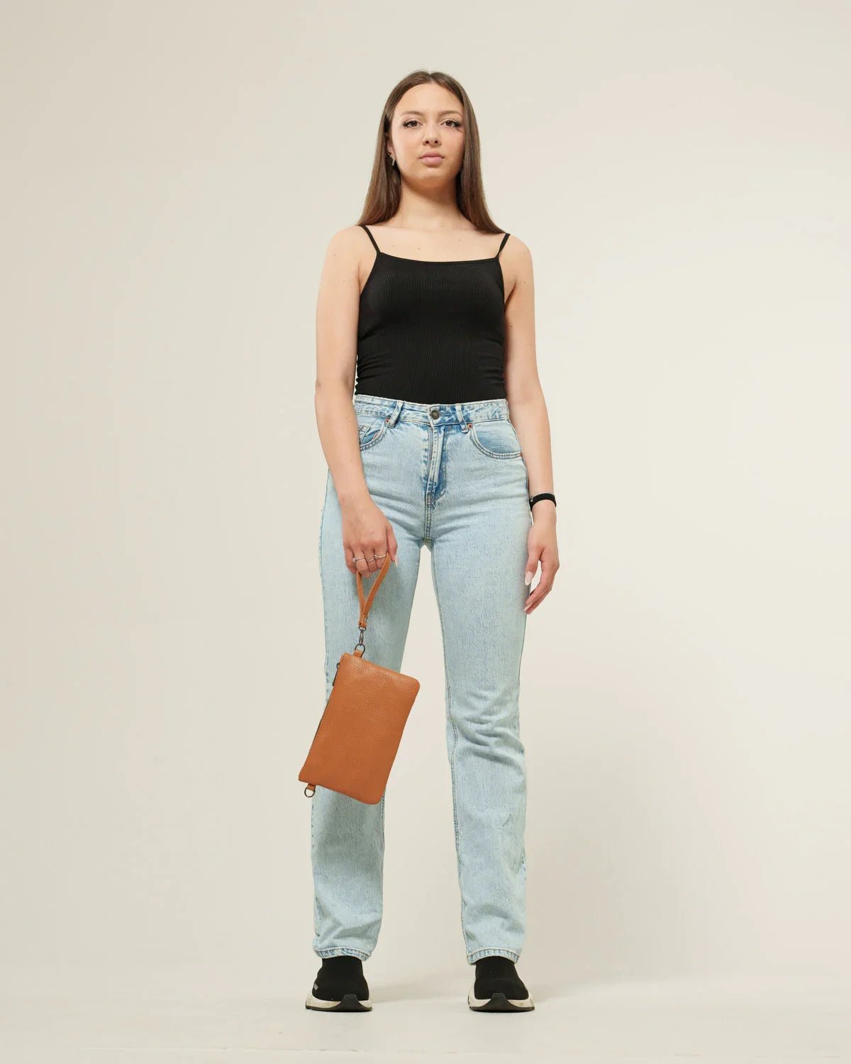 Pochette a Tracolla Donna Chiara in Vera Pelle Cognac - Alidiluna