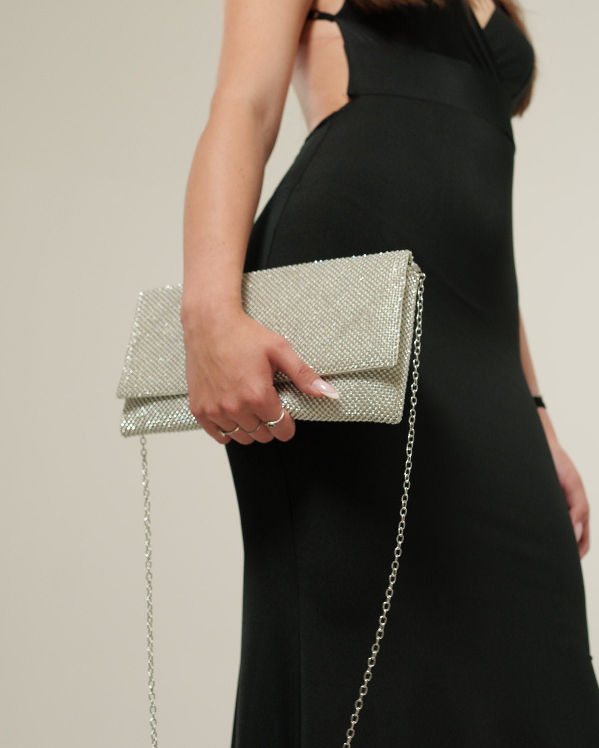 Pochette tracolla Donna Sissi Argento con strass e tracolla a catena - Alidiluna