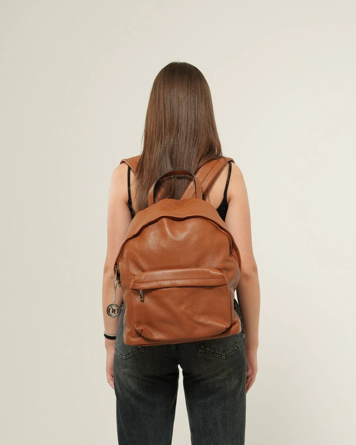 Zaino donna Federica in vera pelle Cognac porta pc tasche con Zip - Alidiluna