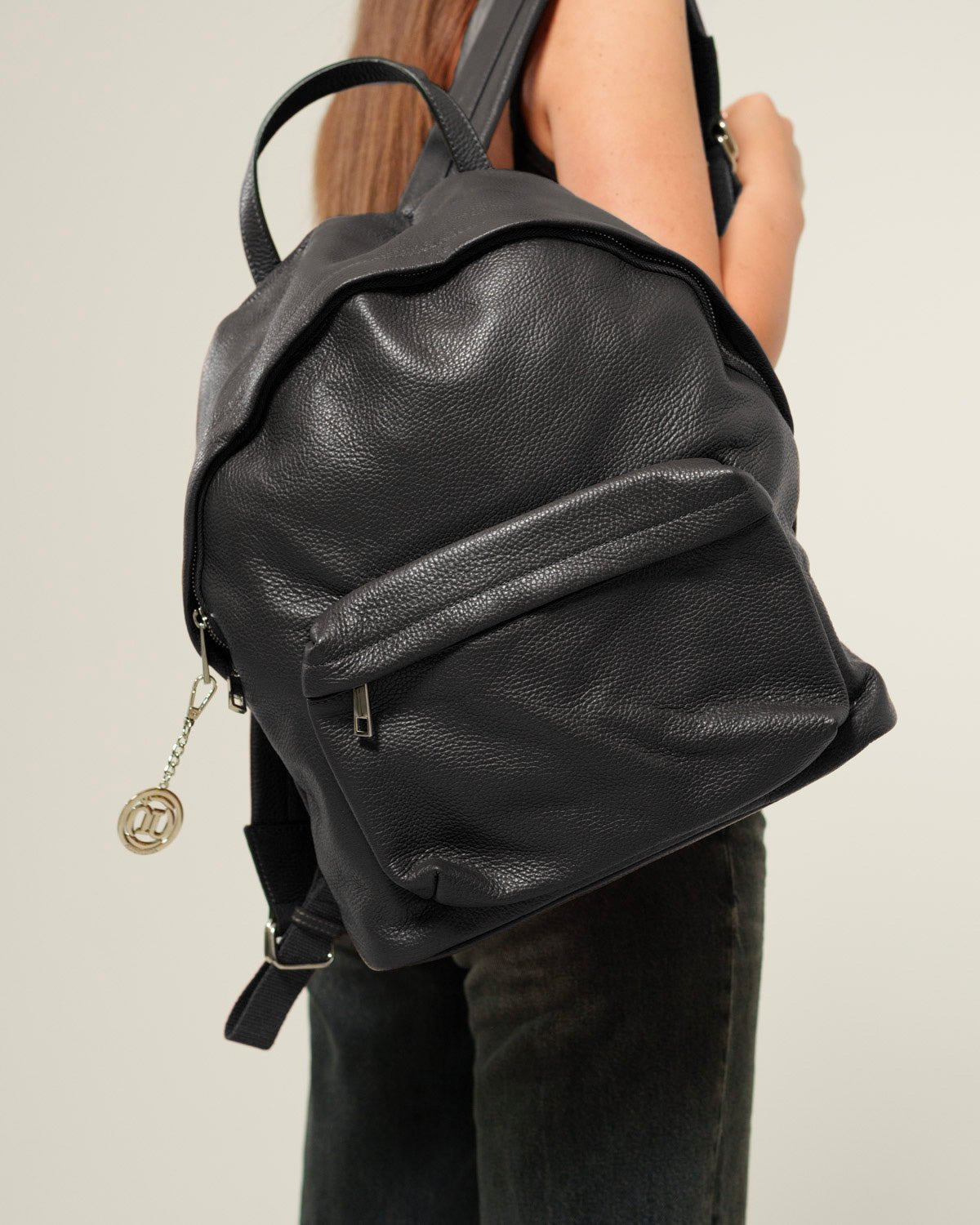 Zaino donna Federica in vera pelle Nero porta pc tasche con zip - Alidiluna