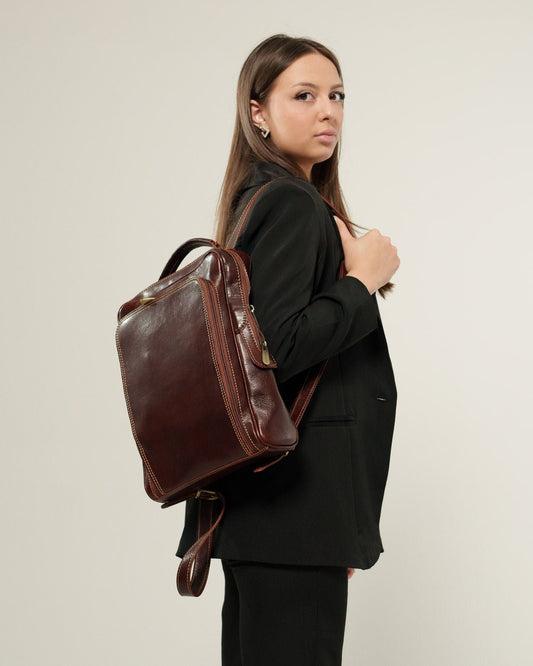 Zaino donna Maria Elena in vero cuoio Testa di Moro porta PC - Alidiluna