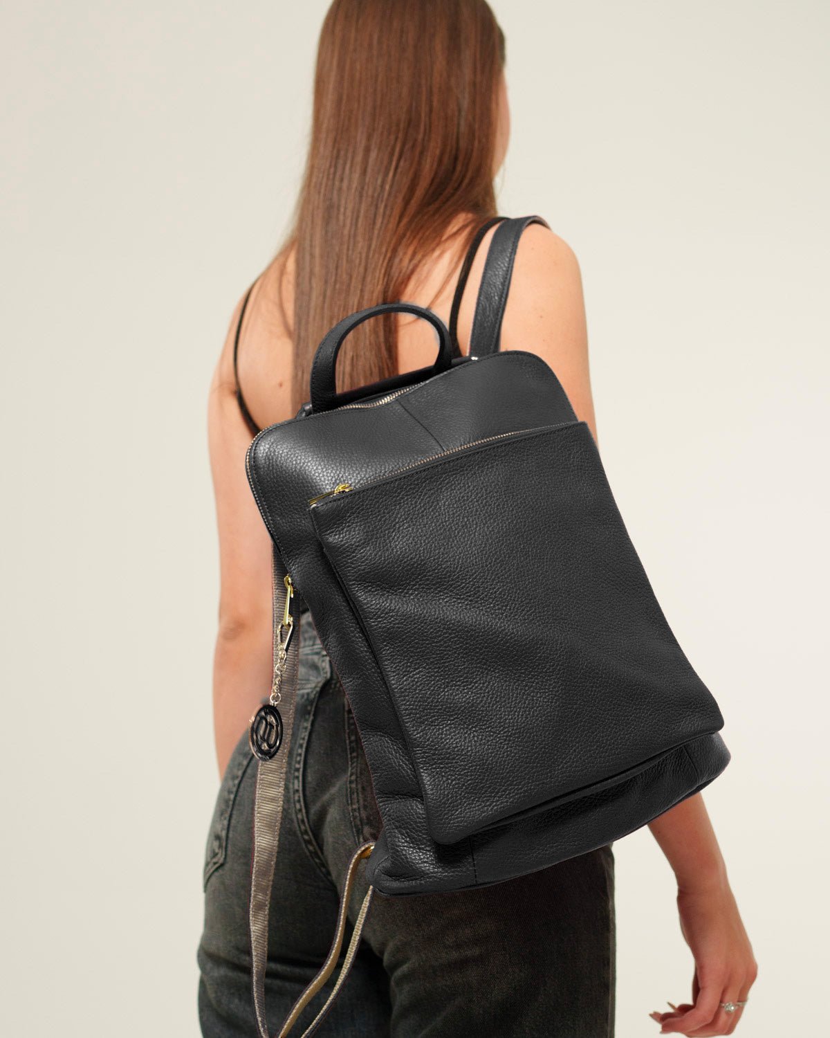 Zaino Donna Rosalba Vera pelle Nero Capiente Compatto - Alidiluna